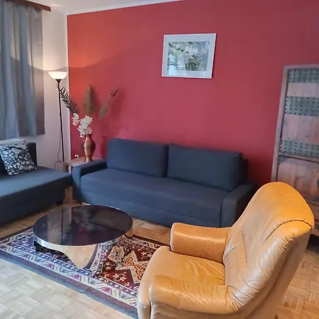 2 Zimmerwohnung Im Herzen Von Appartement *